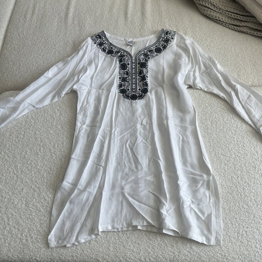 VL Collections White Blouse Size‎ M
